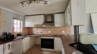 Kitchen of property in Illiondale