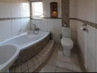 Bathroom 1 - 4 square meters of property in Duvha Park