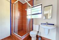 Main Bathroom of property in Randpark Ridge