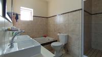 Main Bathroom - 8 square meters of property in Pretorius Park