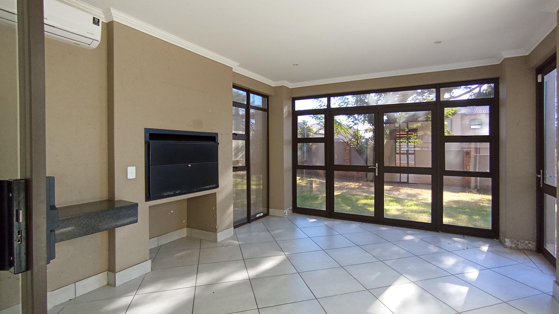 Spaces - 37 square meters of property in Rua Vista