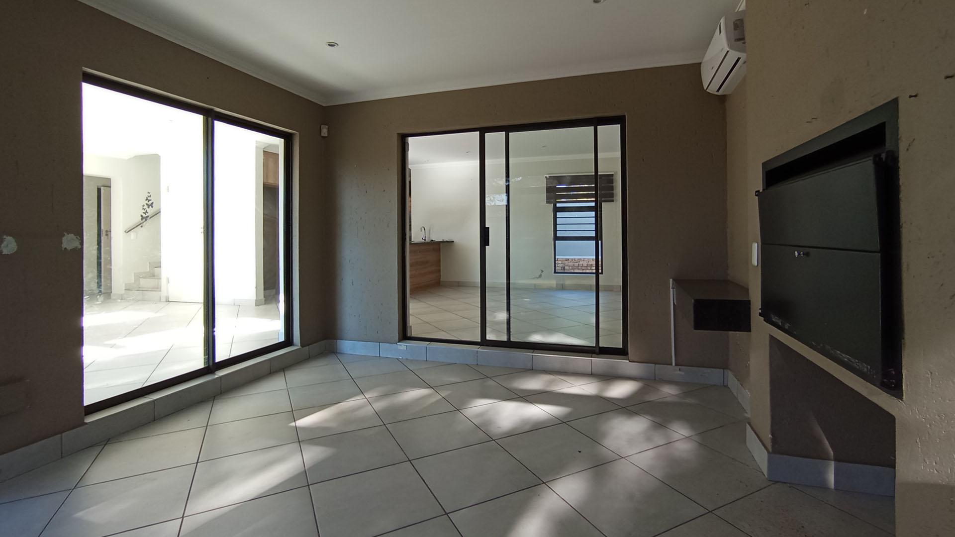 Spaces - 37 square meters of property in Rua Vista