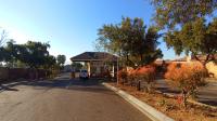 Front View of property in Rua Vista