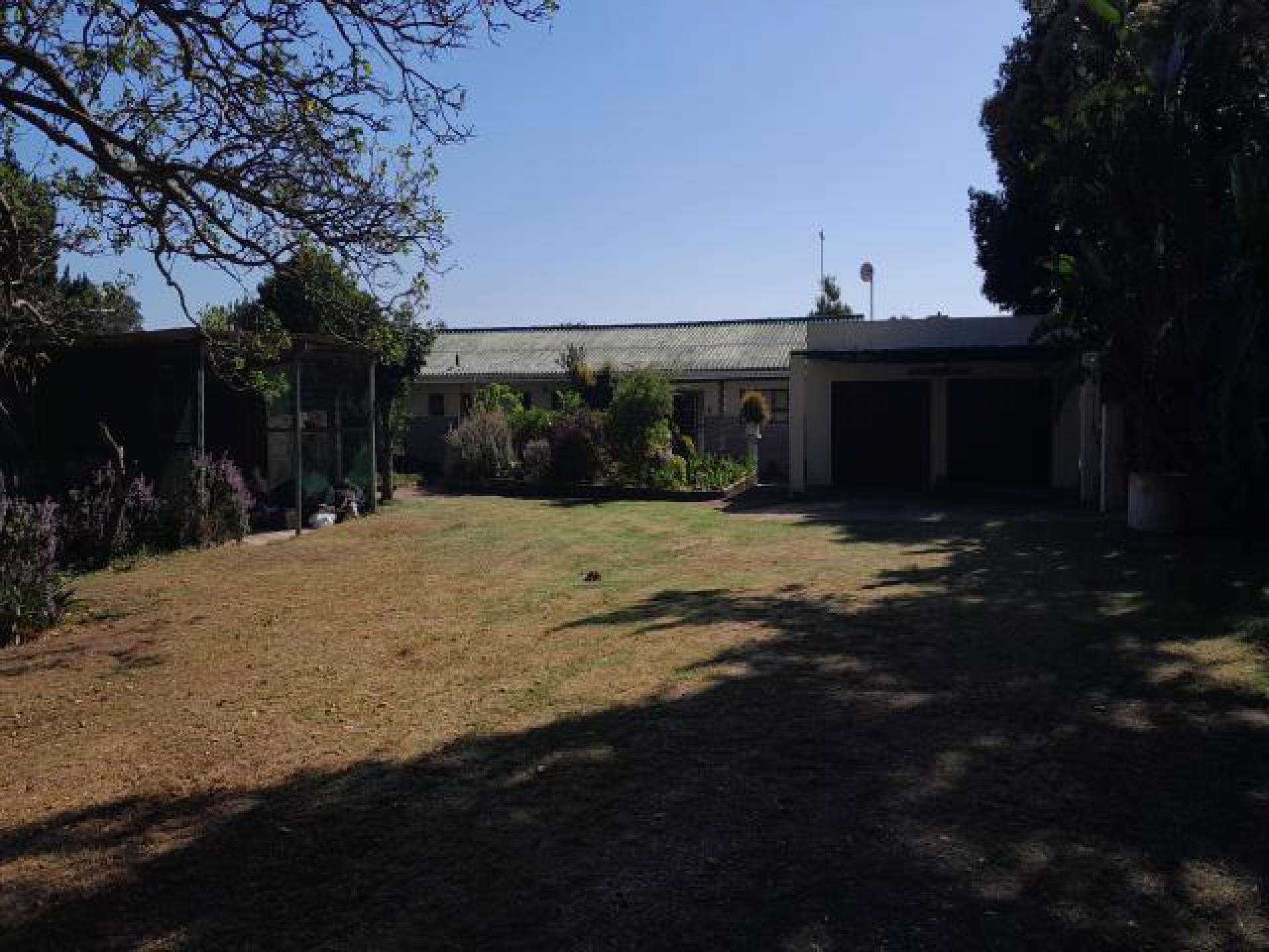 Front View of property in Port Elizabeth Central