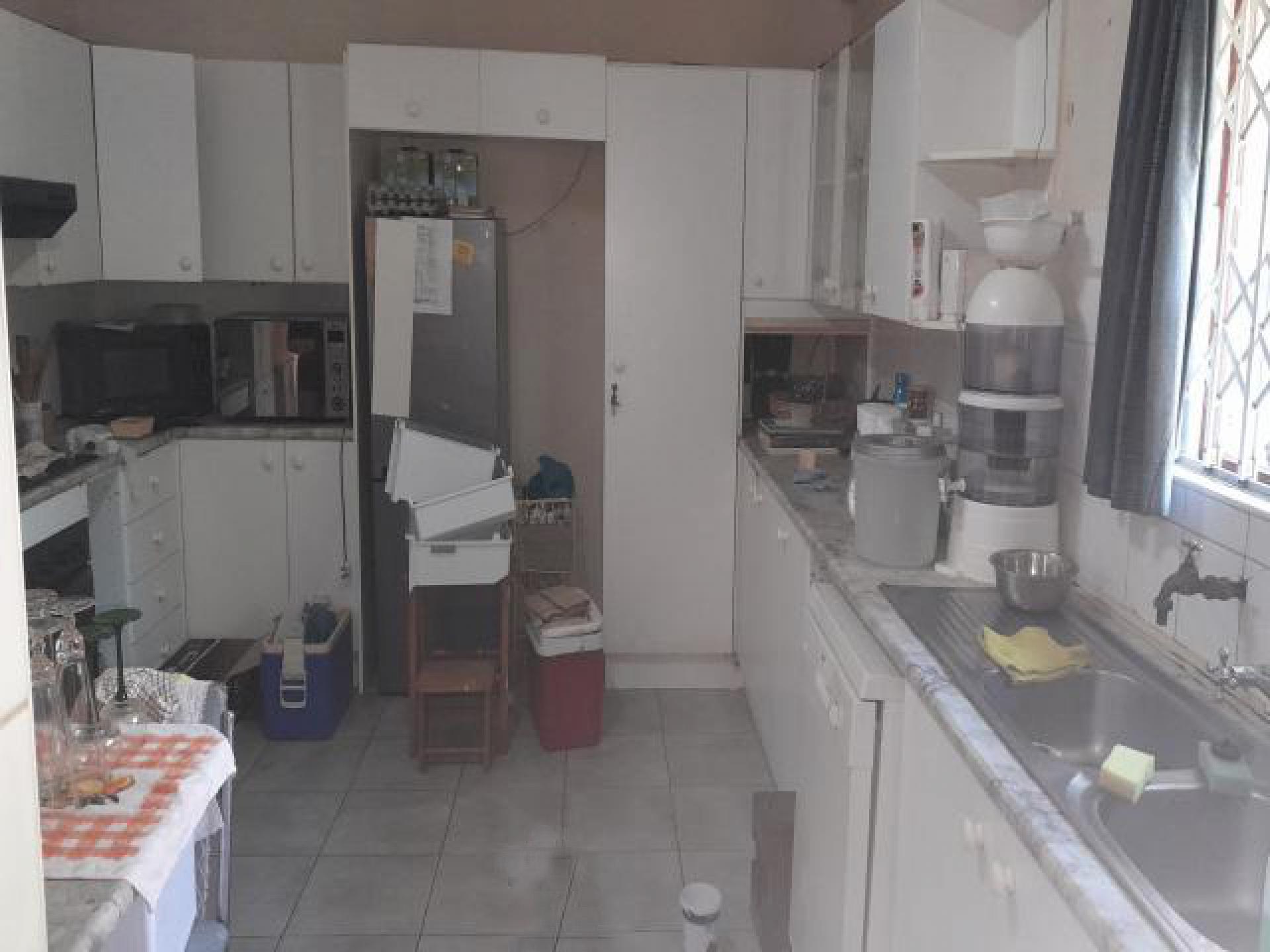 Kitchen of property in Port Elizabeth Central