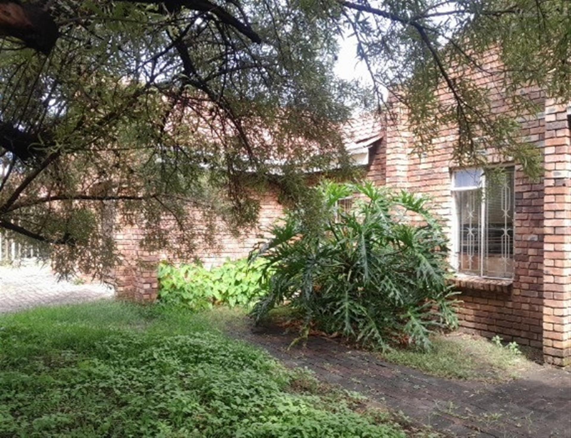 Front View of property in Theresapark