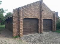 Front View of property in Theresapark