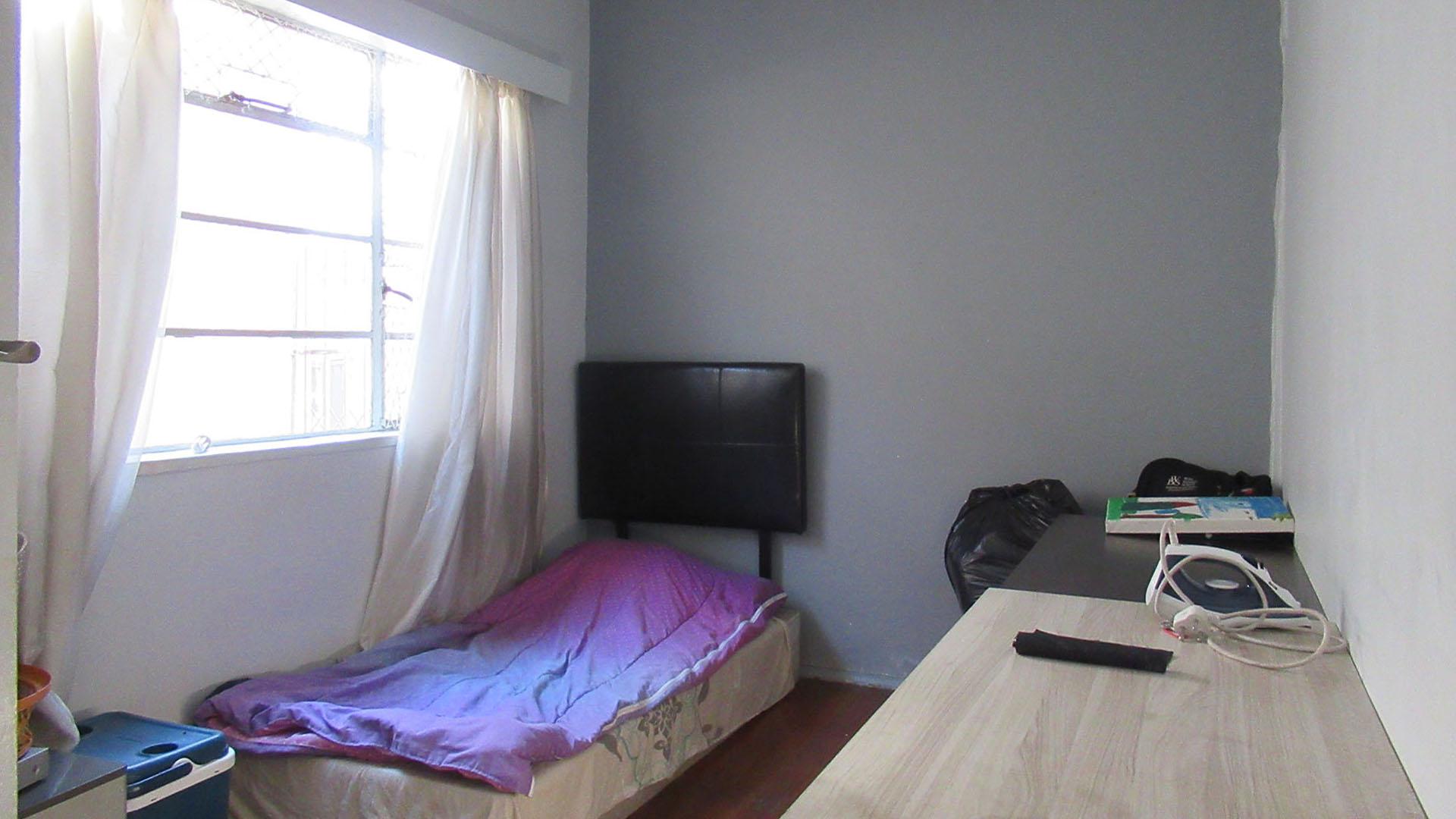 Bed Room 4 - 11 square meters of property in Orange Grove