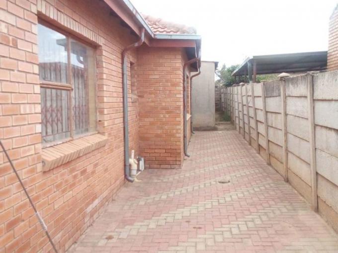 2 Bedroom House for Sale For Sale in Seshego - MR630928