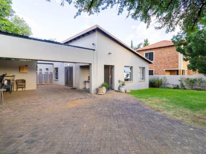 3 Bedroom House for Sale For Sale in Mulbarton - MR630962