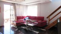 Lounges - 16 square meters of property in Halfway Gardens