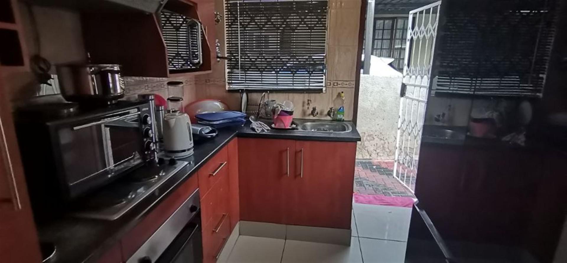 Kitchen of property in Tlhabane West