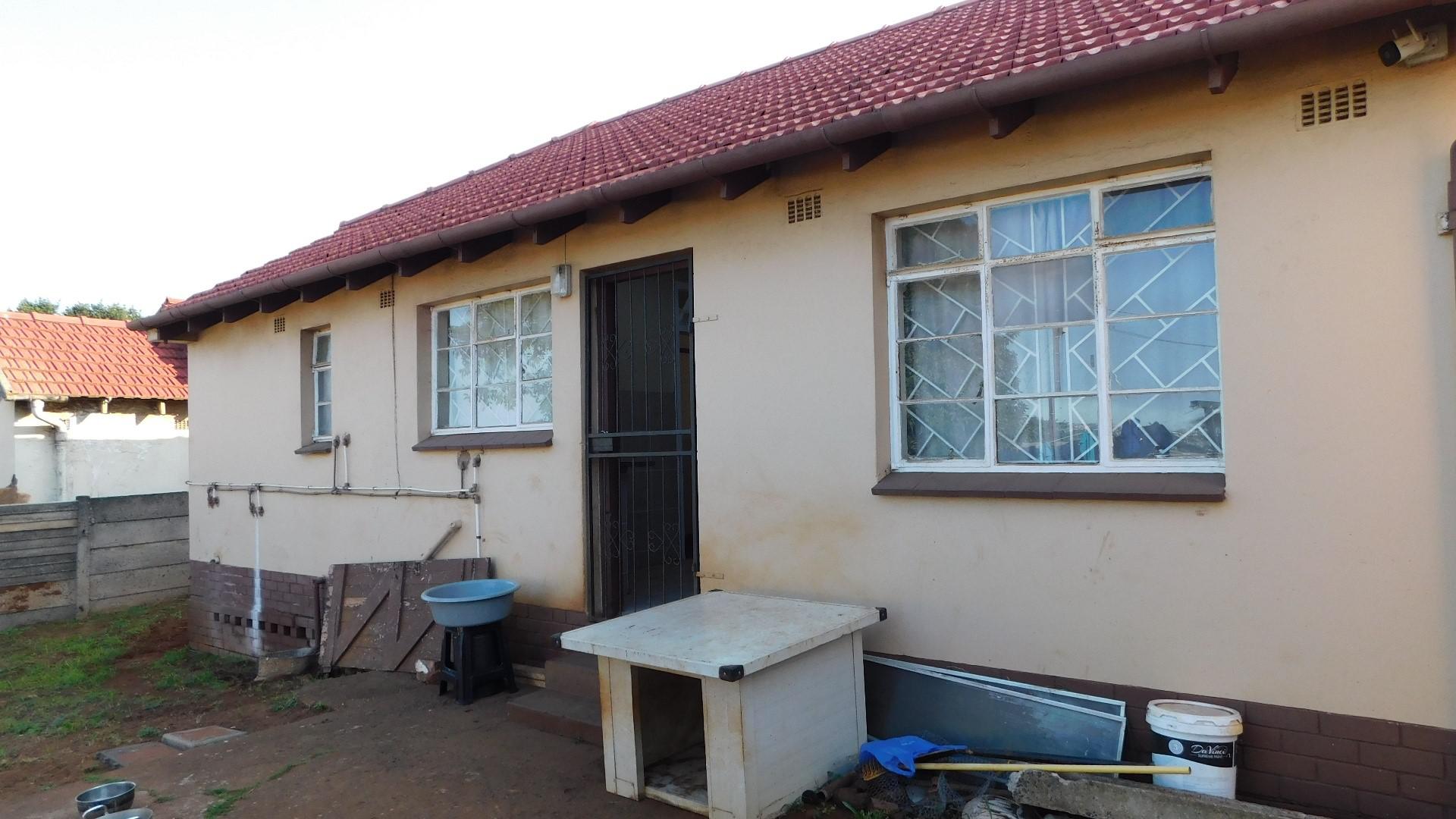 Backyard of property in Woodlands - DBN