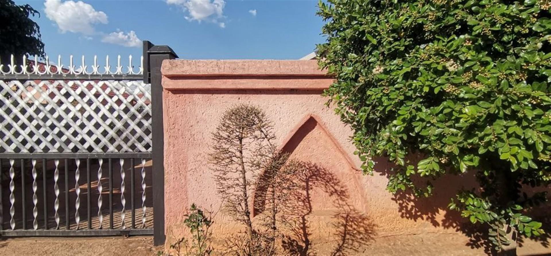 Front View of property in Mabopane