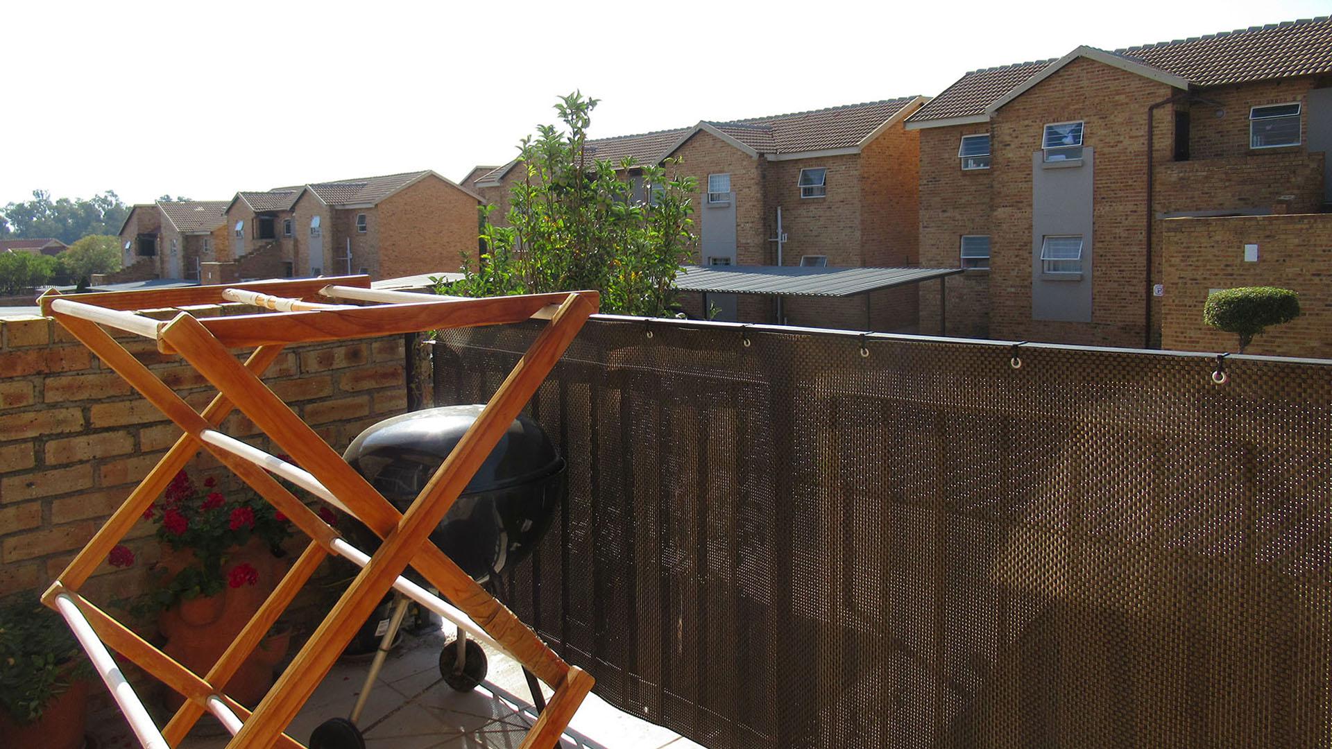 Balcony of property in Honey Park