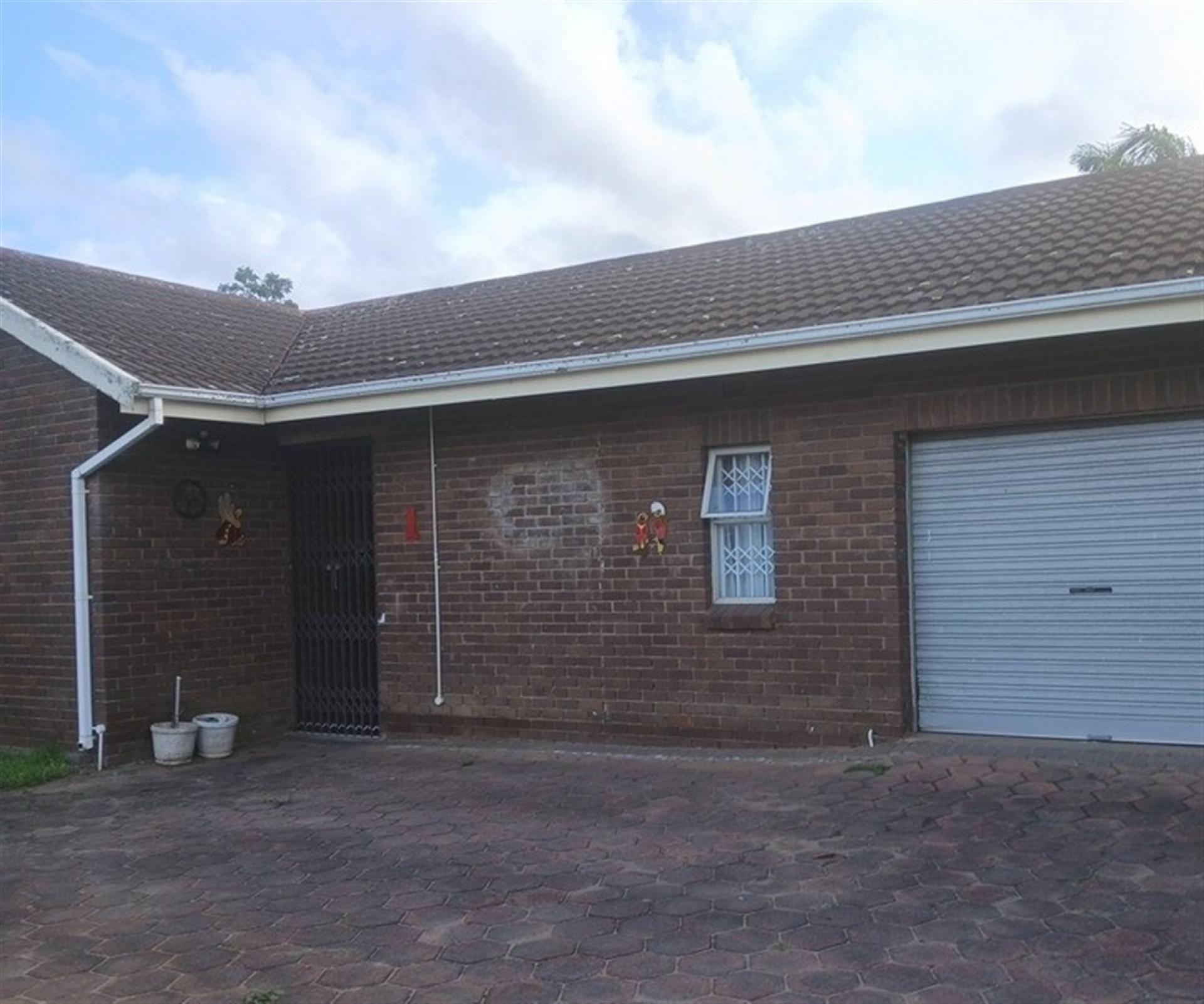 Front View of property in Arboretum