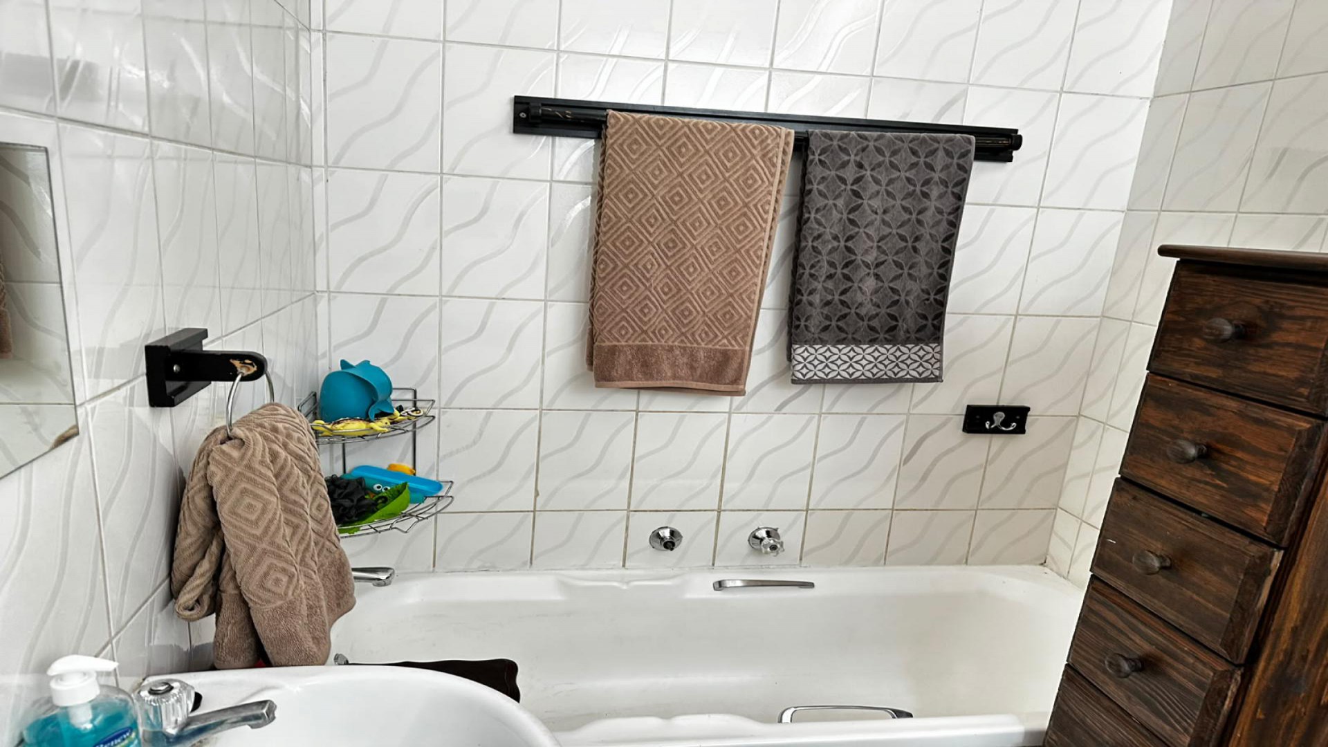 Bathroom 1 of property in Witfield