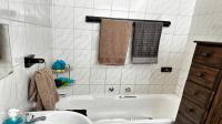 Bathroom 1 of property in Witfield