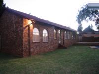 4 Bedroom 2 Bathroom House for Sale for sale in Garsfontein