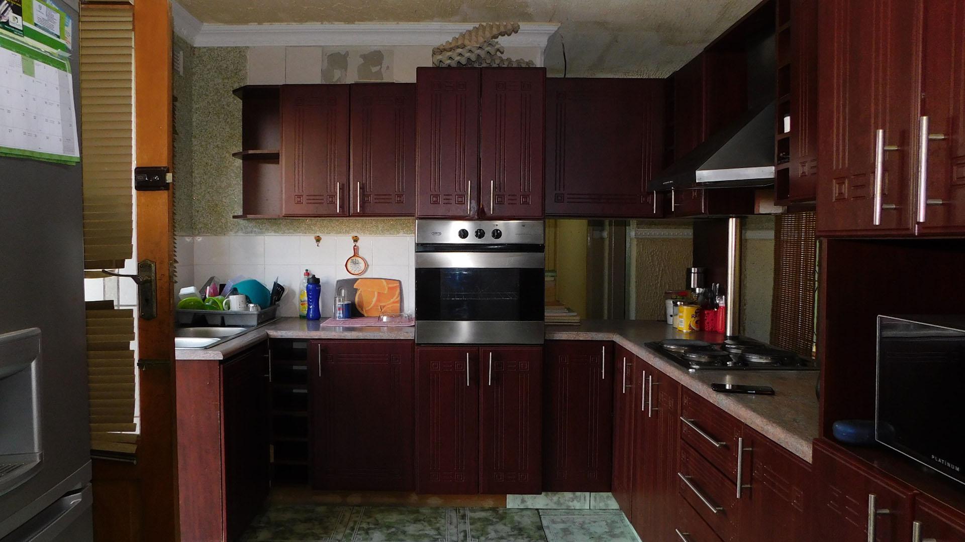 Kitchen - 10 square meters of property in Pietermaritzburg (KZN)