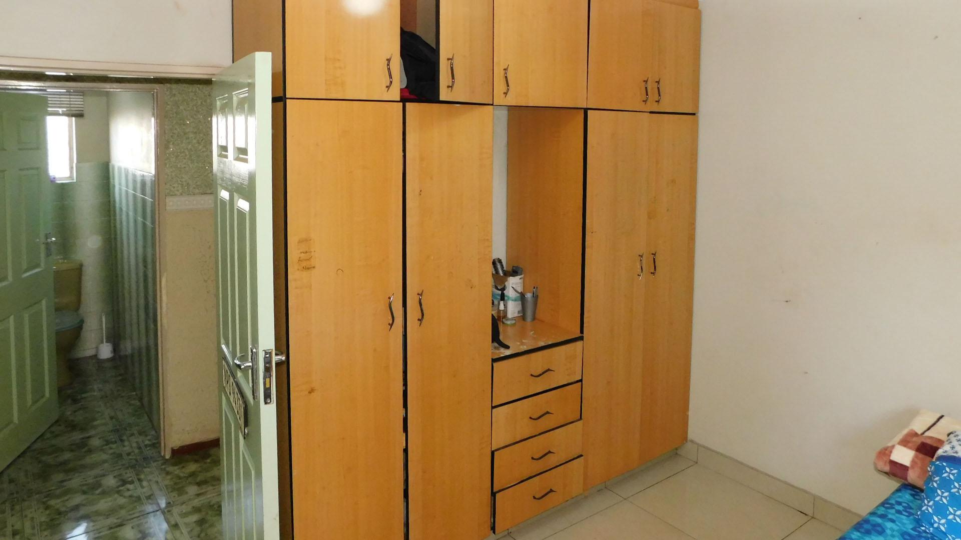 Bed Room 1 - 9 square meters of property in Pietermaritzburg (KZN)