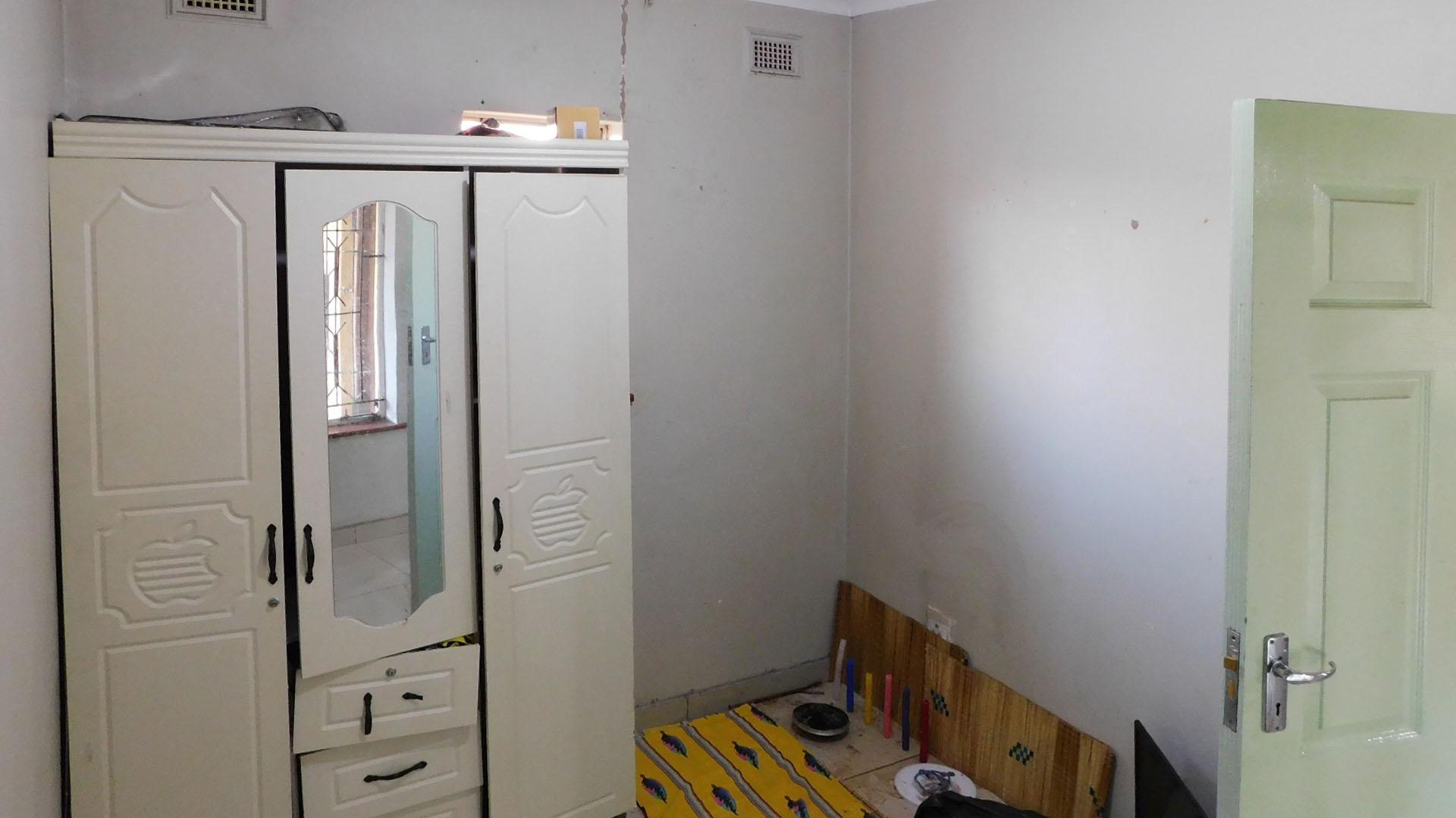 Bed Room 2 - 8 square meters of property in Pietermaritzburg (KZN)