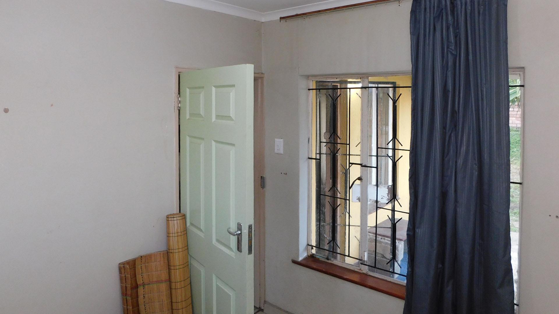 Bed Room 2 - 8 square meters of property in Pietermaritzburg (KZN)