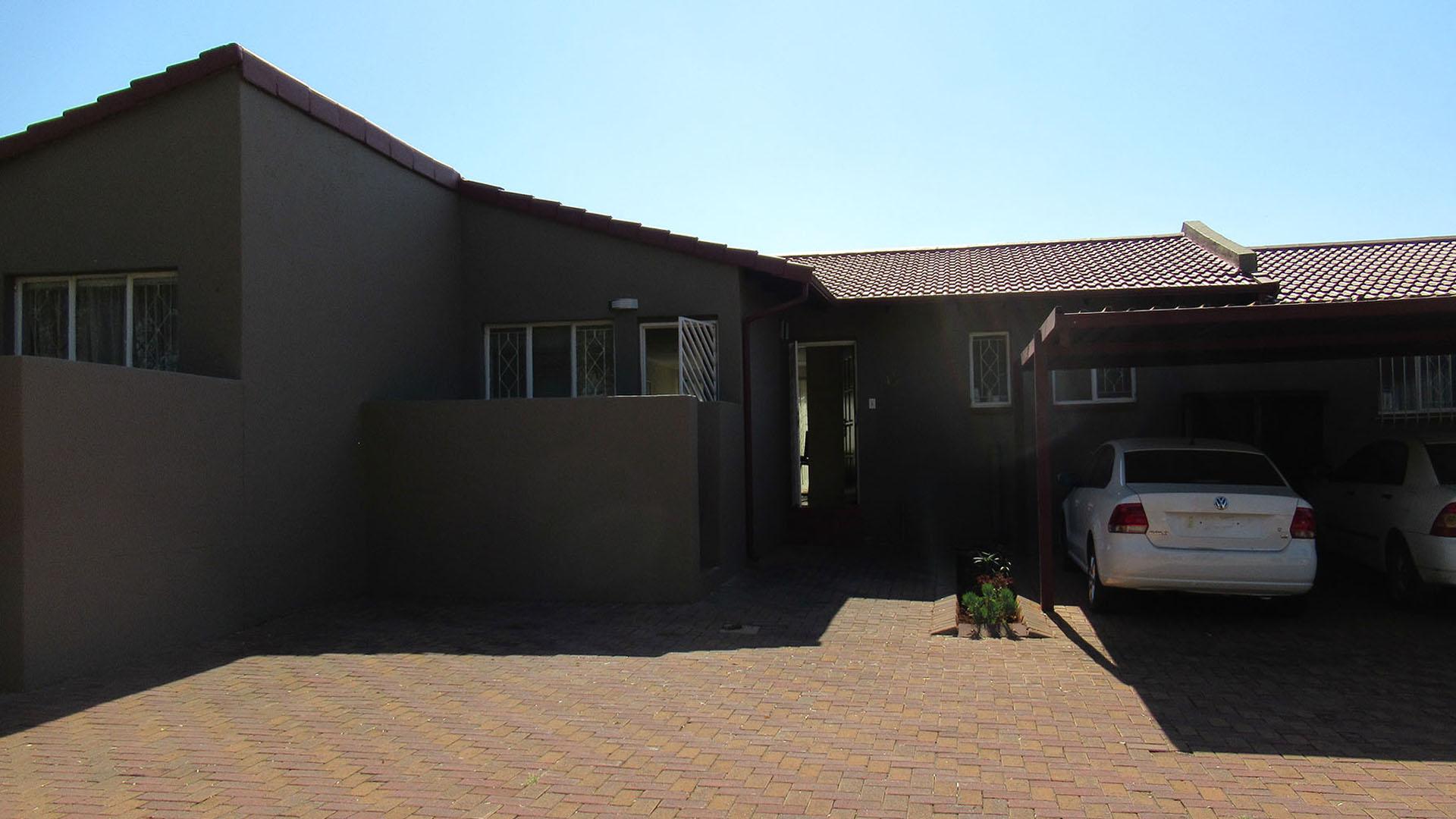 Front View of property in Georginia