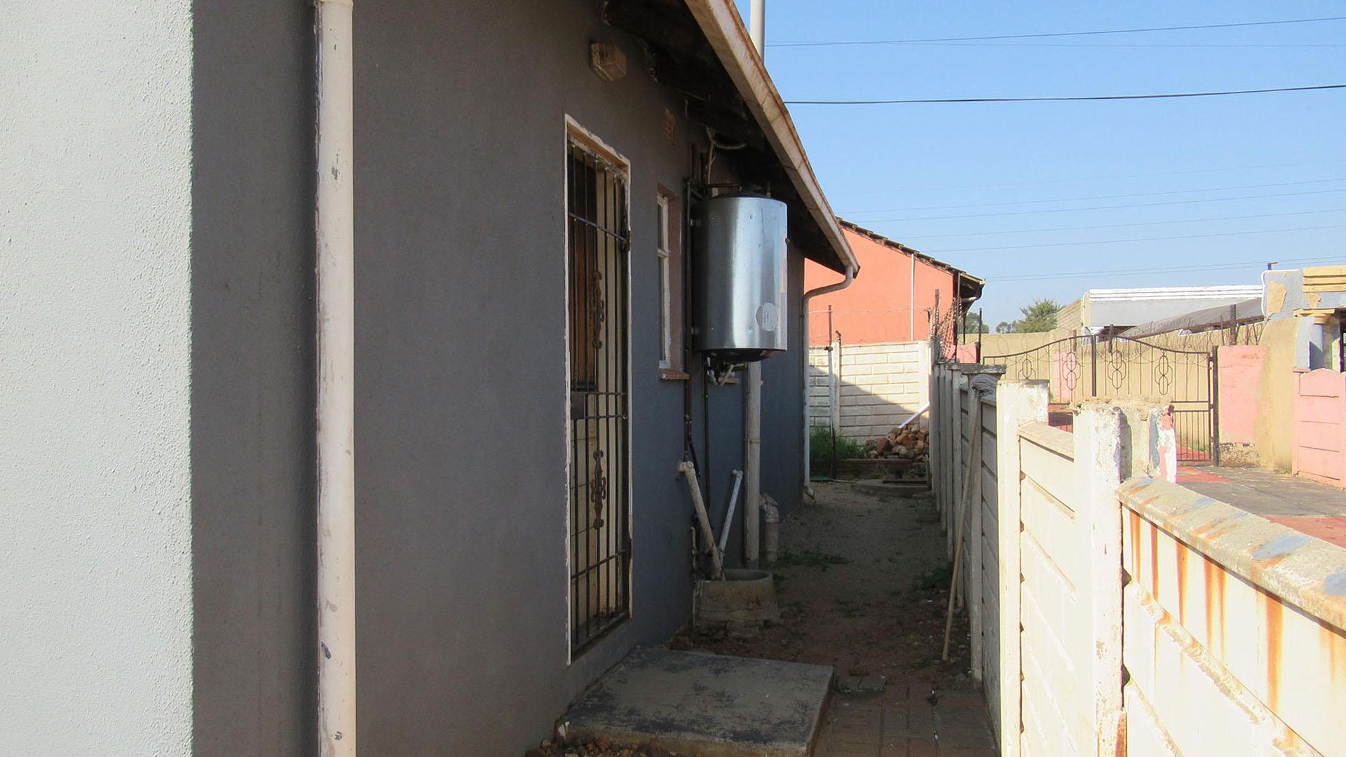 Backyard of property in Mid-ennerdale