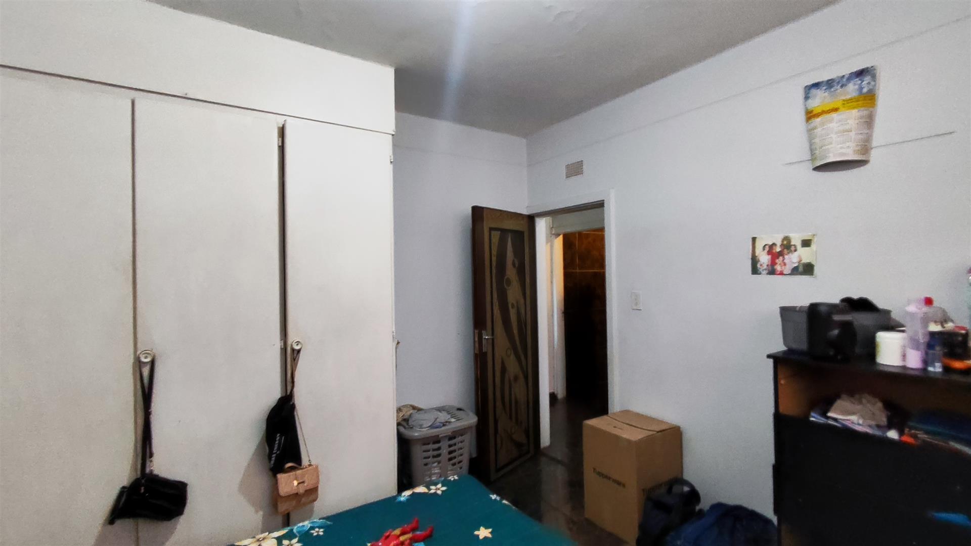 Bed Room 2 - 12 square meters of property in Boksburg