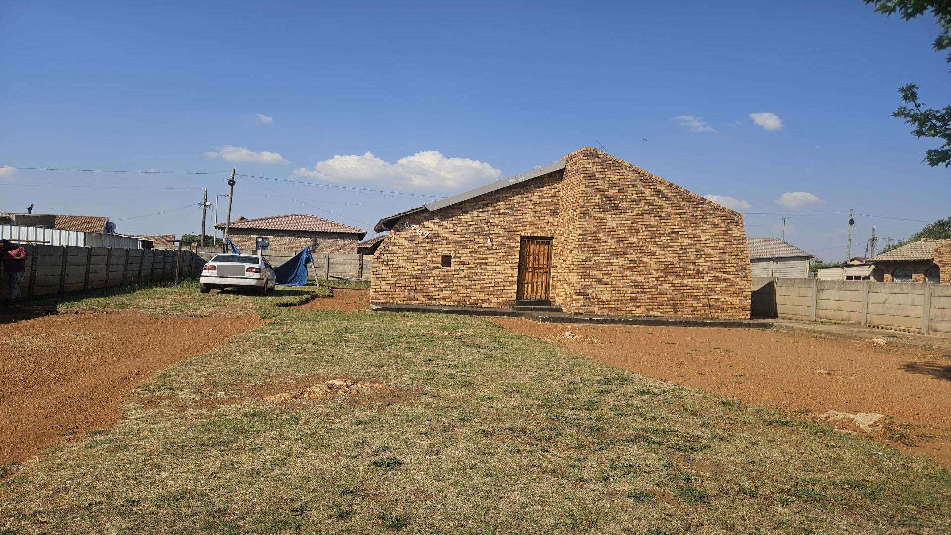 Front View of property in Etwatwa