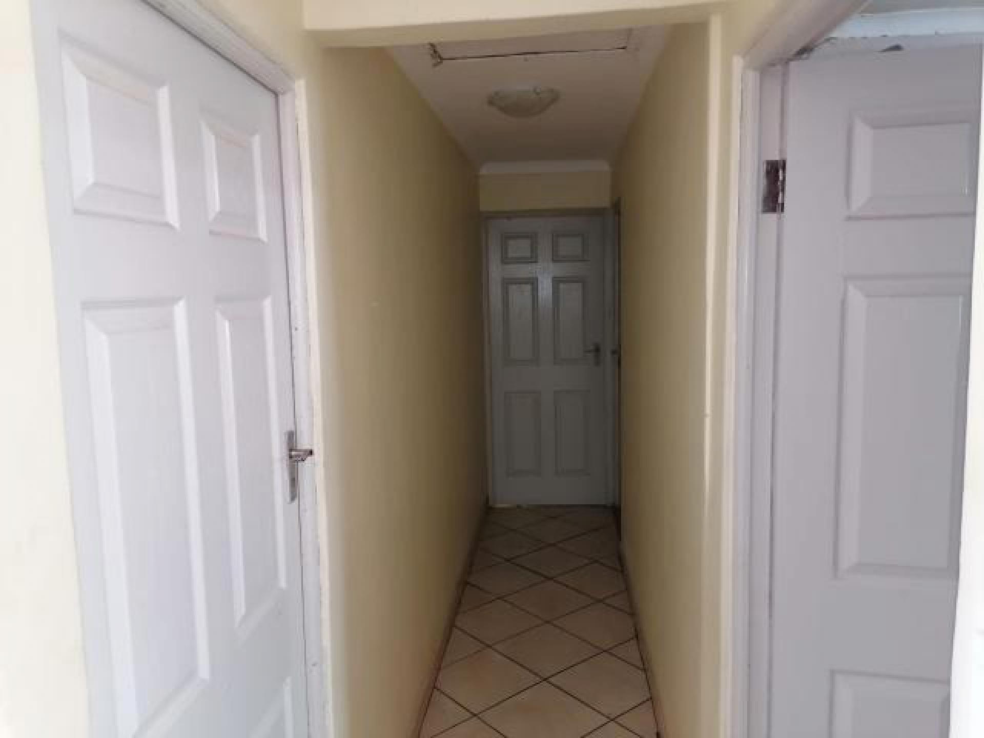 Spaces of property in Sillwood Heights