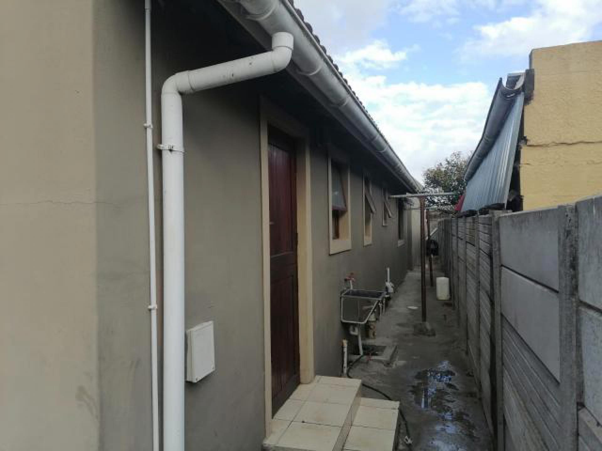 Backyard of property in Sillwood Heights