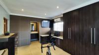 Bed Room 1 - 23 square meters of property in Birchleigh North