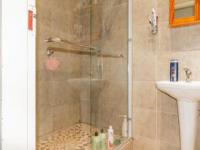 Bathroom 1 of property in Ifafi