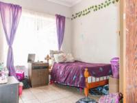 Bed Room 1 of property in Ifafi