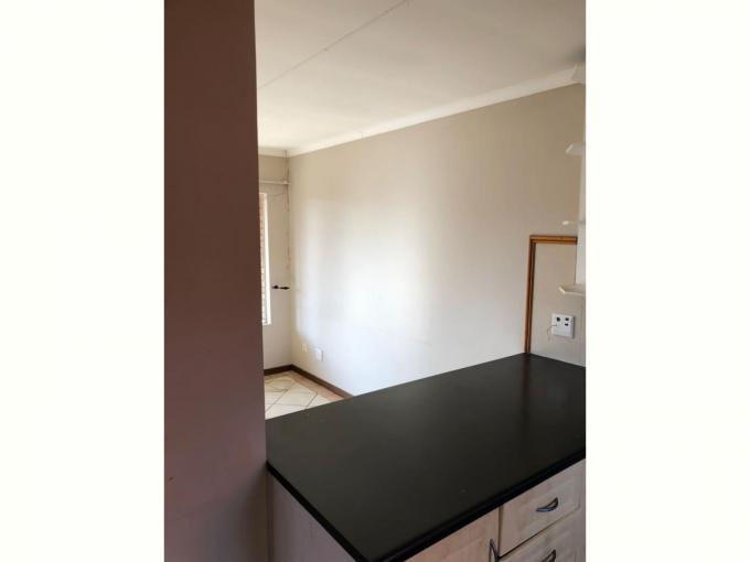 2 Bedroom House for Sale For Sale in Moreletapark - MR631451