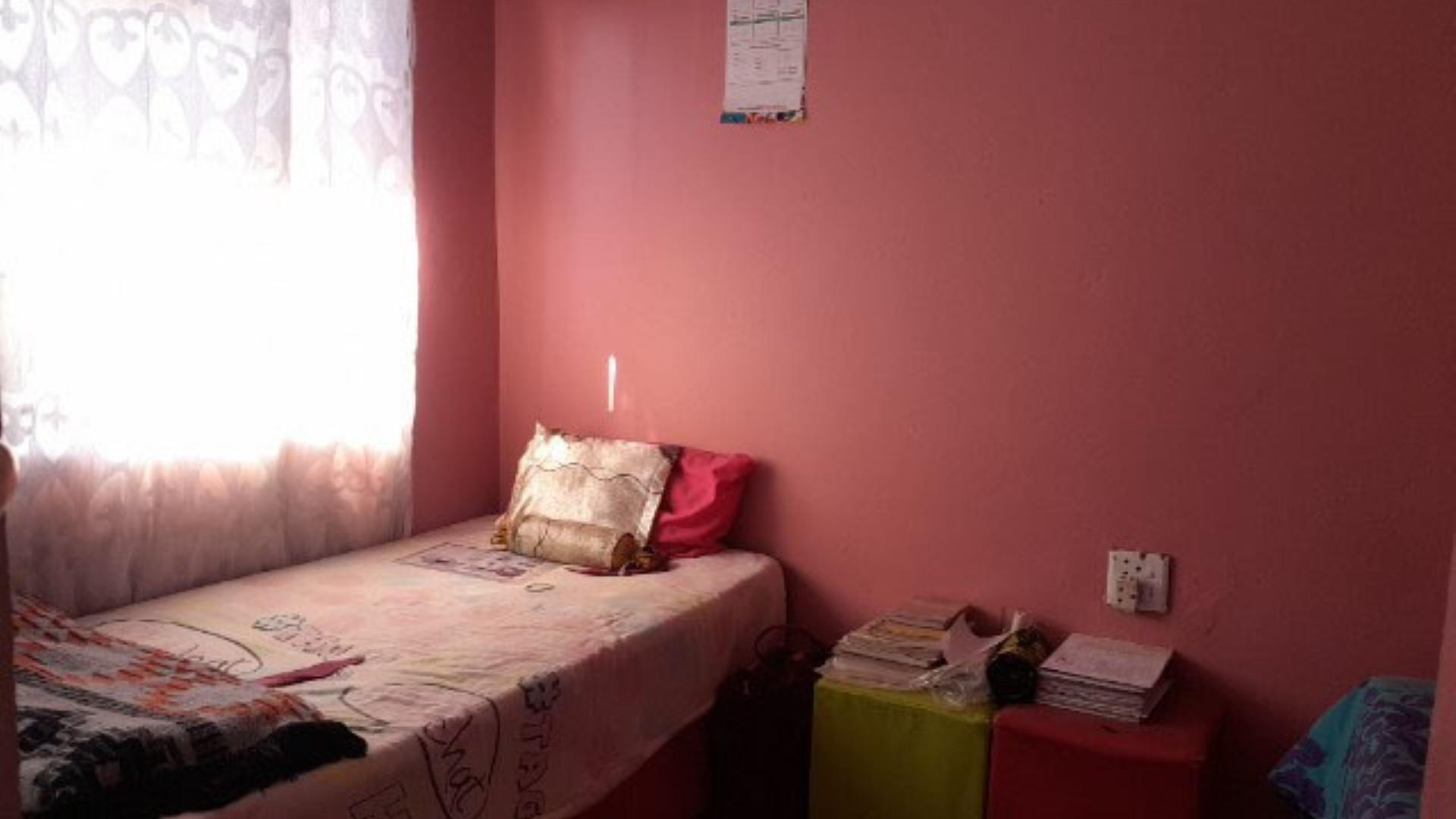 Bed Room 3 of property in Vanderbijlpark