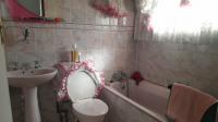 Bathroom 1 of property in Vanderbijlpark