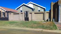 3 Bedroom 3 Bathroom House for Sale for sale in Windmill Park