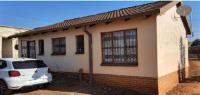 Front View of property in Lenyeenyee