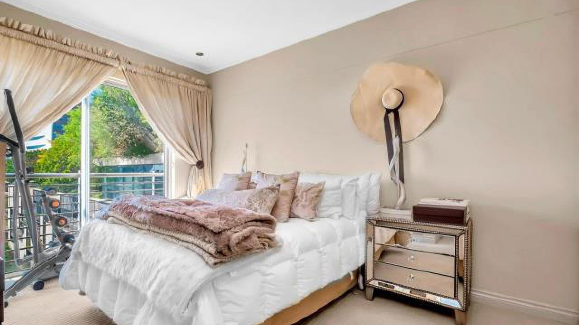 Bed Room 1 - 14 square meters of property in Sandhurst