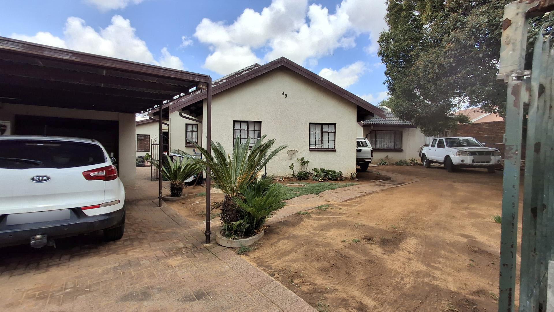 Front View of property in Kriel