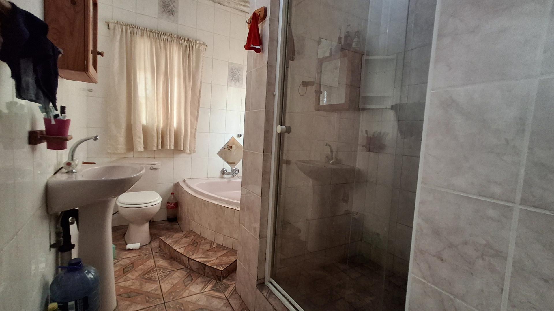 Bathroom 2 of property in Kriel