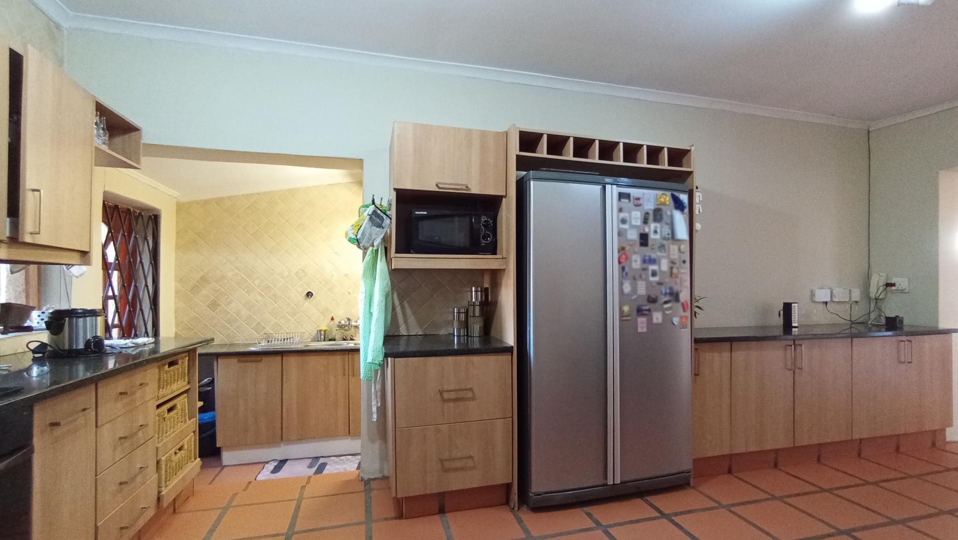 Kitchen - 49 square meters of property in Horison Park
