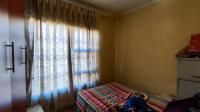 Bed Room 1 - 8 square meters of property in Roodekop