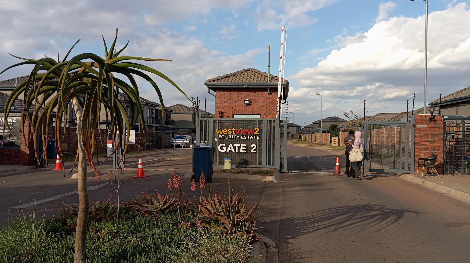 Front View of property in Andeon