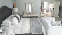 Main Bedroom of property in Bonnie Doon