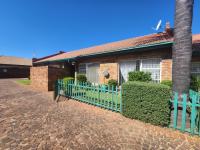 2 Bedroom 1 Bathroom Simplex for Sale for sale in Mayberry Park