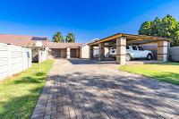 2 Bedroom 1 Bathroom Freehold Residence to Rent for sale in Duncanville